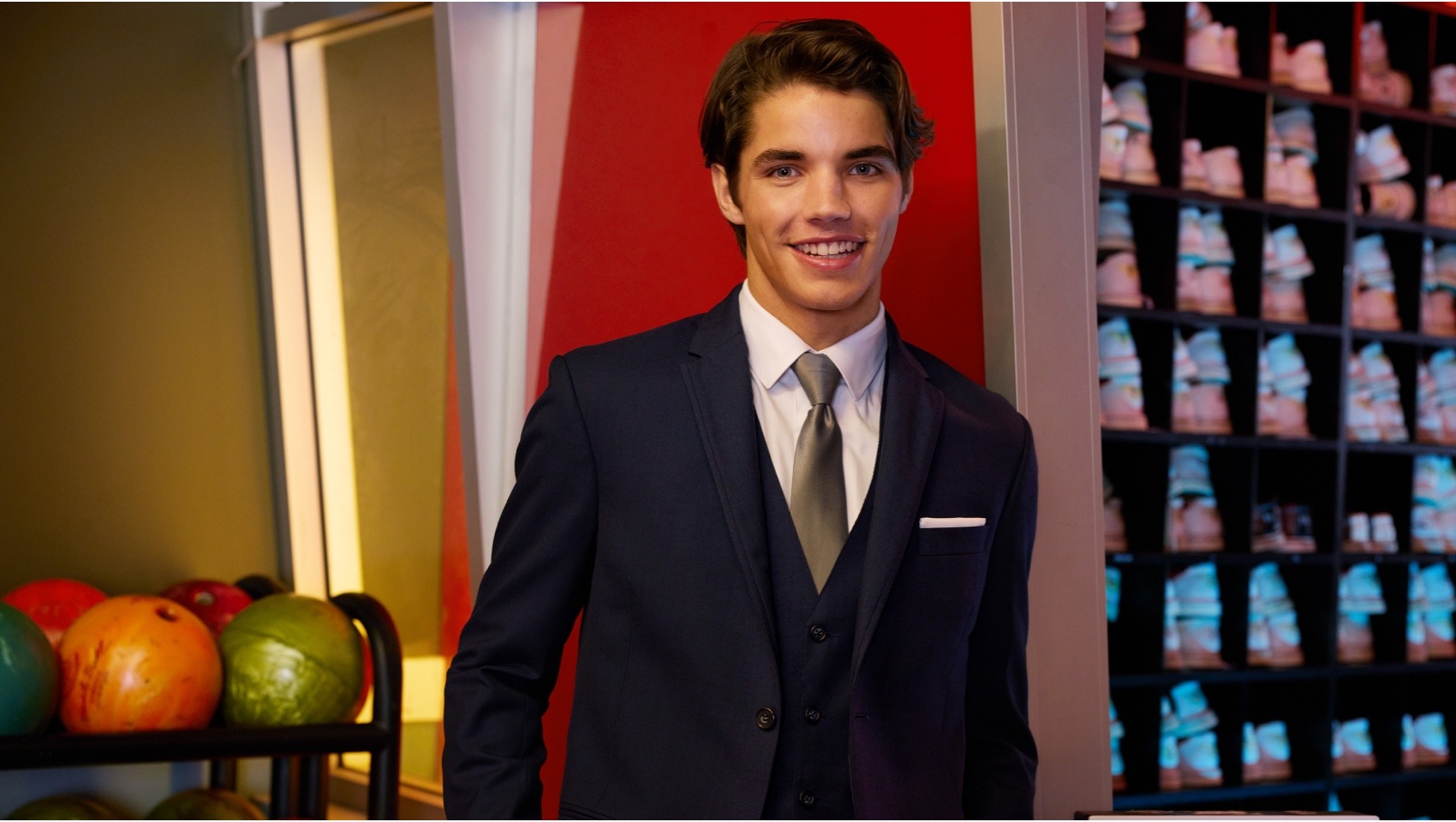Prom Tuxedos & Suits for Rent Men's Wearhouse